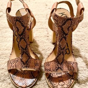 Kelsi Dagger heeled sandals